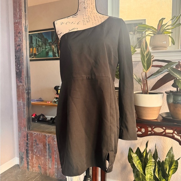 Lulus Dresses & Skirts - Lulus black NEW